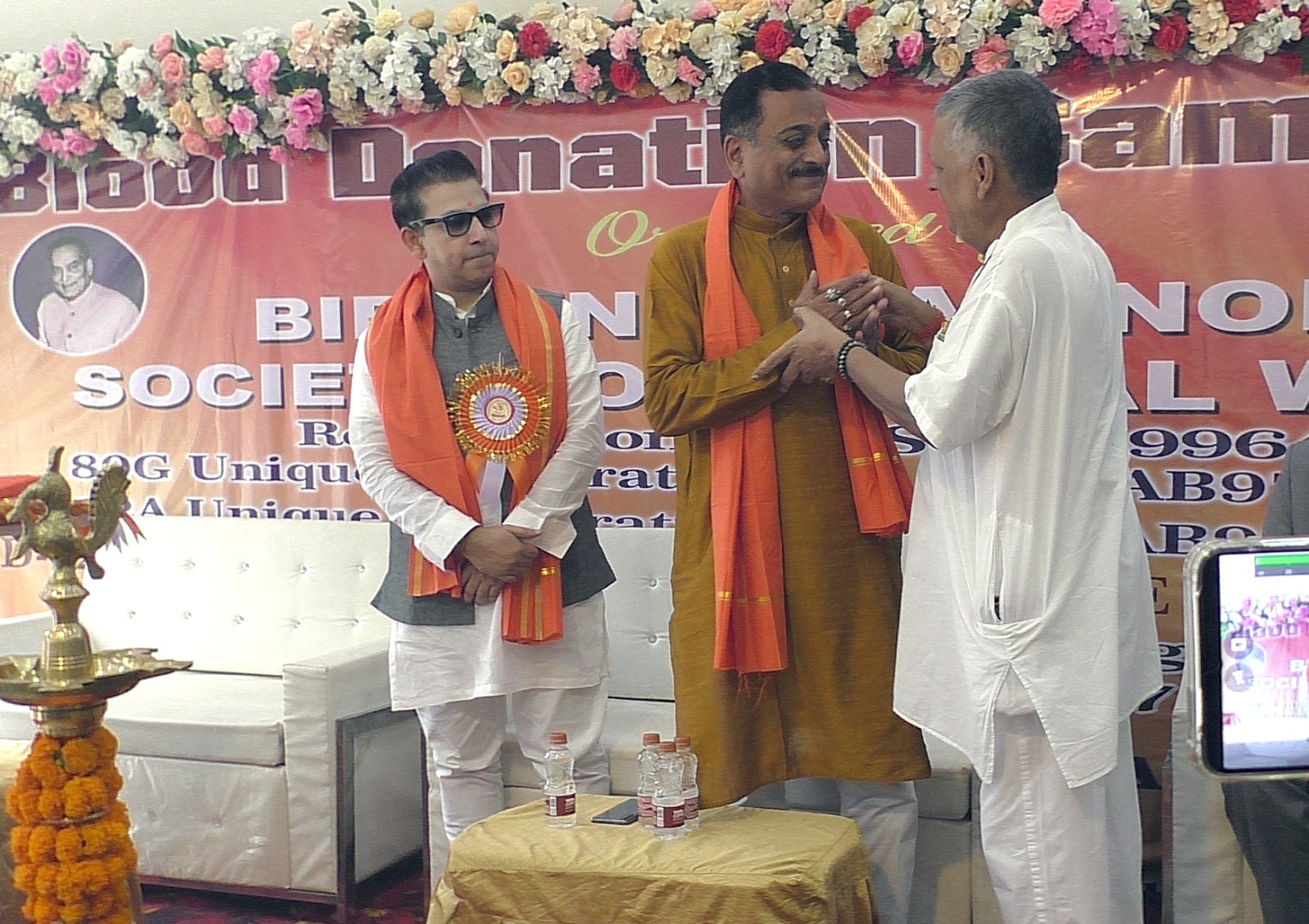 বিধাননগর নর্থ সোসাইটির রক্তদানের মানবিক কর্মসূচি
